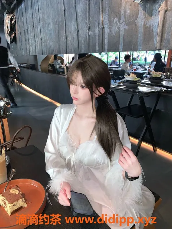 广州楼凤-广州天河小秋，1000元体验超值服务