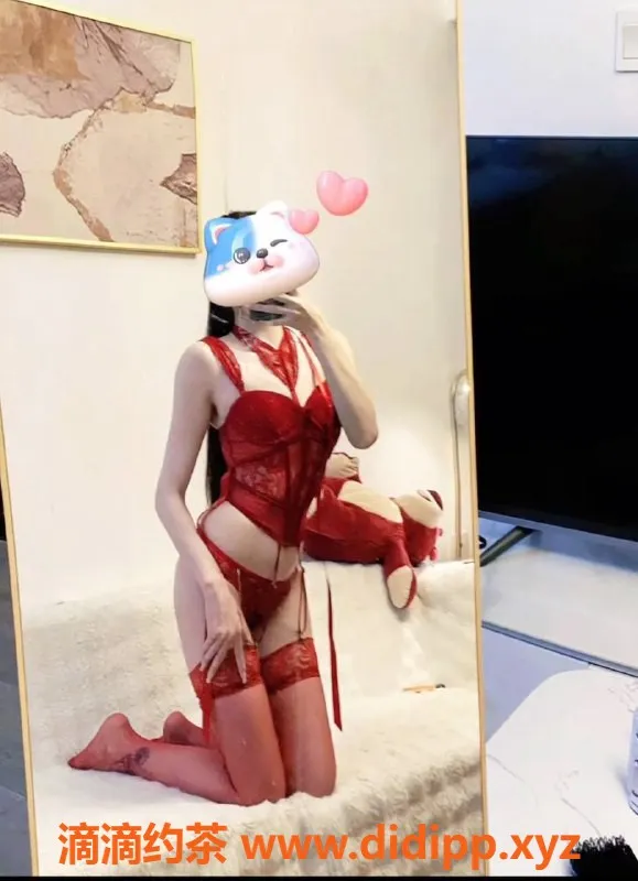 广州楼凤-天河薇薇：大长腿御姐，10P鸳鸯浴等你来享受