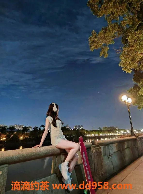 广州楼凤-天河小乔，视频验证，1000元体验正妹魅力