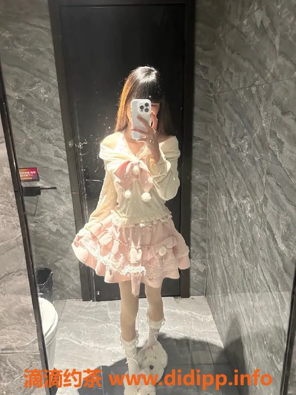 无锡上门服务-梁溪区高颜值陪浴少女少萝，身材火辣