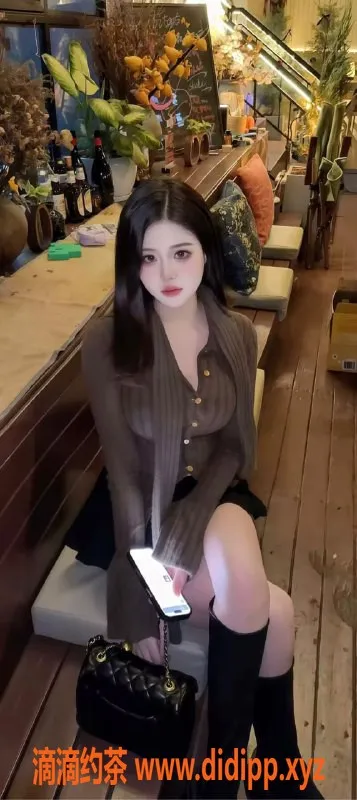 无锡楼凤-梁溪区辣辣 高颜值陪浴 2200p起