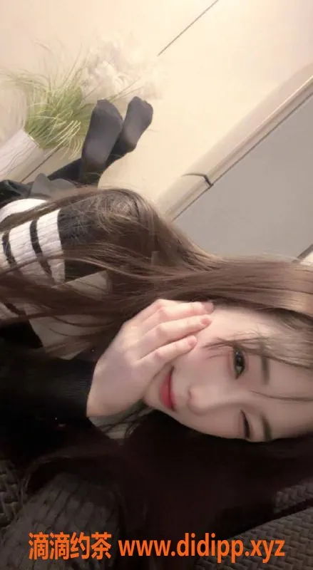 广州楼凤-天河周薇，气质佳，课费700元尽享服务