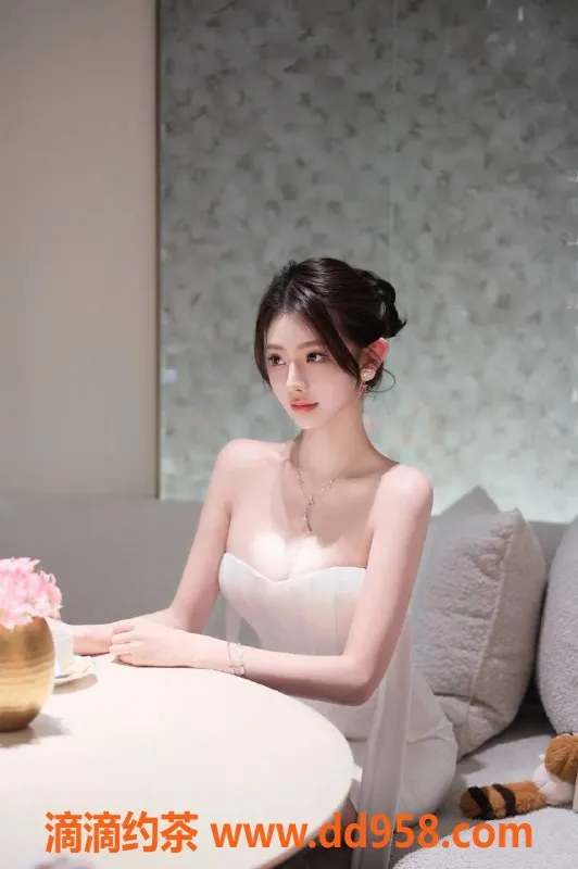 广州楼凤-天河初雪，御姐大长腿，14P服务等你来享受