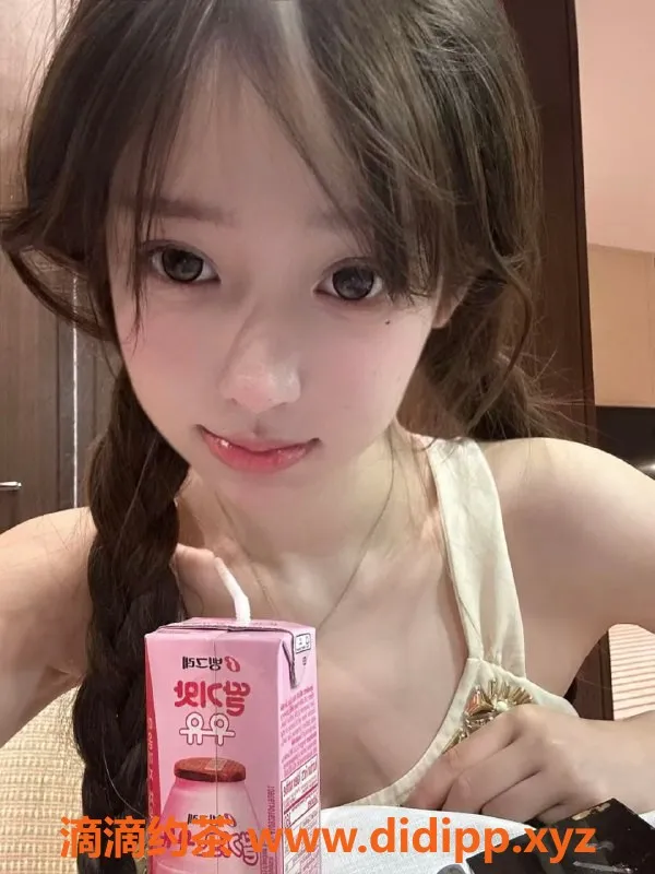 无锡楼凤-新区高颜值Air，42kg甜妹陪浴体验