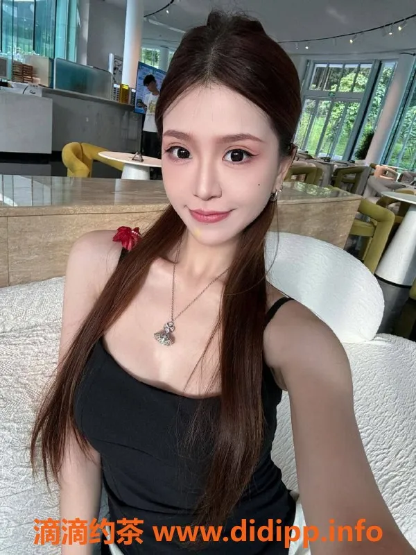 深圳楼凤-罗湖小彤服务超值，1600起，享受不一样的体验