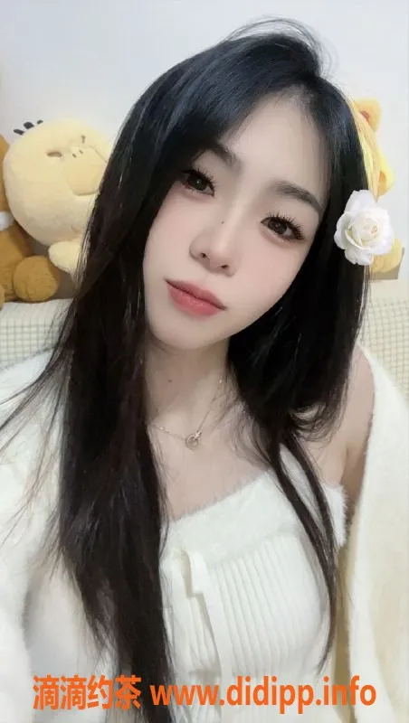 深圳楼凤-龙华月月，22岁，167cm，49kg，D罩杯，800起