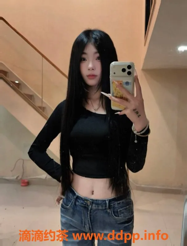 广州楼凤-佛山小猫，嫩妹丝袜制服服务，700p起