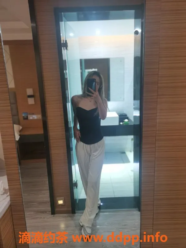 成都楼凤资源信息,成都嫩妹葡萄，19岁160cm，服务优质只需600元