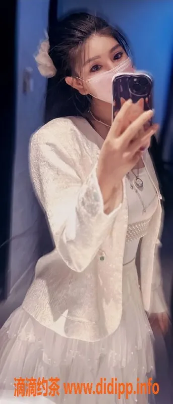 昆明上门服务-官渡区咪娅：双飞、包夜，尽享至尊体验