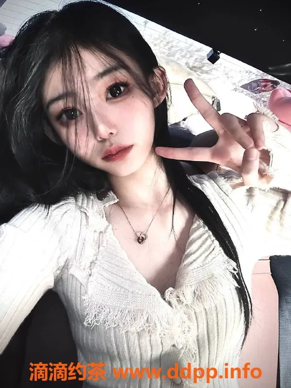 成都外围-高新区小沐，175+长腿婀娜，纯真服务