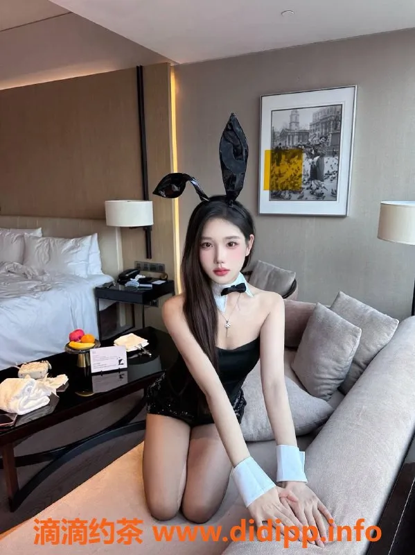 南通楼凤-南通崇川区梨梨，166cm、95斤、22岁，服务热情实在！