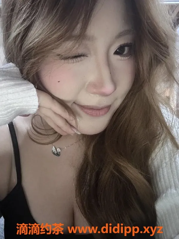 常州楼凤-武进晴晴，163cm嫩妹，陪浴服务800起