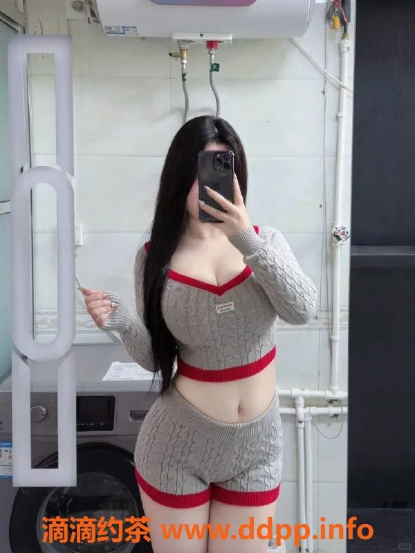 常州楼凤-武进晴晴，163cm嫩妹，陪浴服务800起