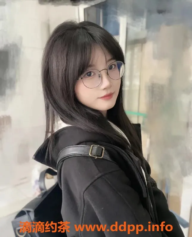 无锡楼凤-锡山区小米，168厘米，45kg，蜜桃臀高颜值陪浴