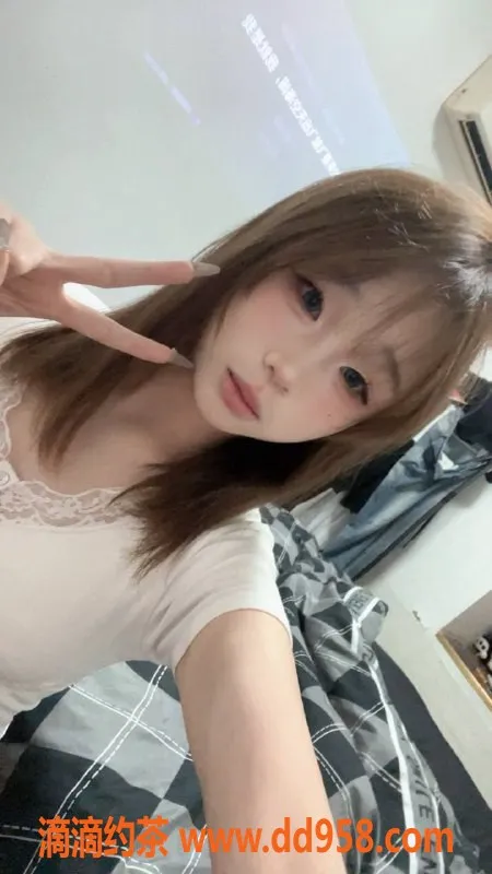 成都楼凤-成华区16岁妹子，身高165，90斤，活泼可爱，服务推荐