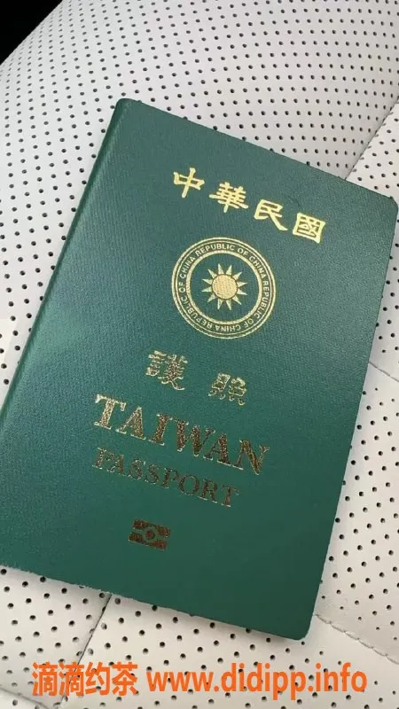 无锡楼凤资源信息,滨湖区高颜值台湾妹，165cm，47kg，陪浴服务