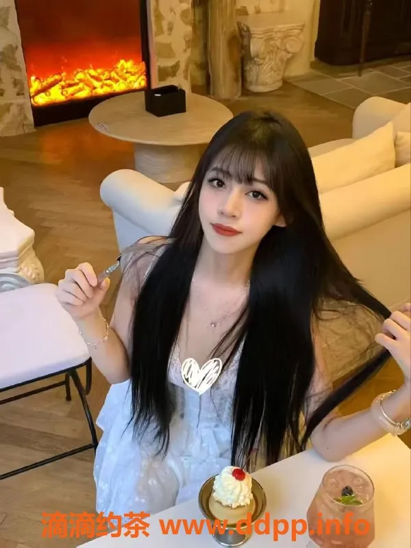 常州楼凤-武进万达安妮，166厘米、84斤嫩妹提供莞式服务