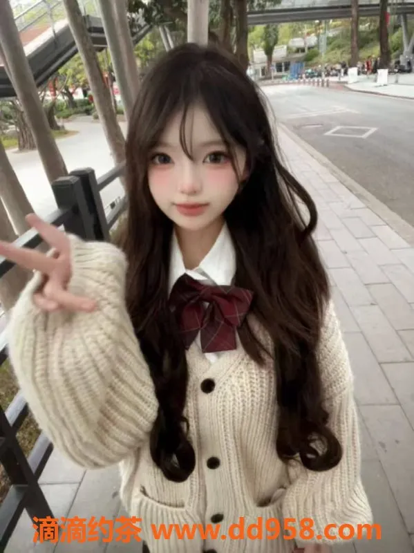 广州楼凤资源信息,白云小美，500元服务，超值体验等你来