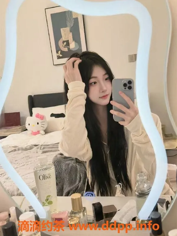 成都楼凤-锦江区小艺，嫩妹车代聊，排骨精大长腿