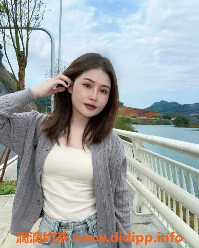 深圳楼凤-花名：小怡
方位：龙华
茶费：600p 1100pp
报告