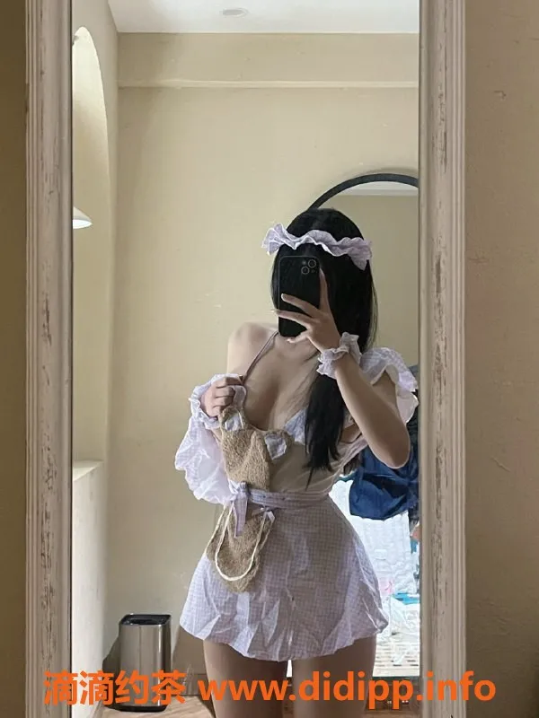 无锡楼凤-昵称：奈奈子
#探花已验证
位置：#梁溪区 服务：#高颜值