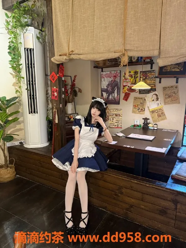 无锡楼凤-昵称：小喵
#探花已验证
位置：#梁溪区 服务：#高颜值