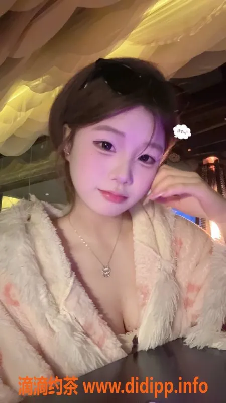 南通楼凤-南通玲玲，165清纯小可爱，服务价格P800