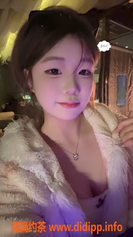 南通楼凤资源信息,南通玲玲，165清纯小可爱，服务价格P800