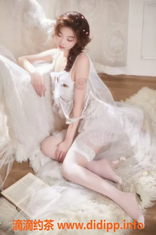 成都楼凤-武侯区嫩妹婧婧，身材纤细，服务优秀