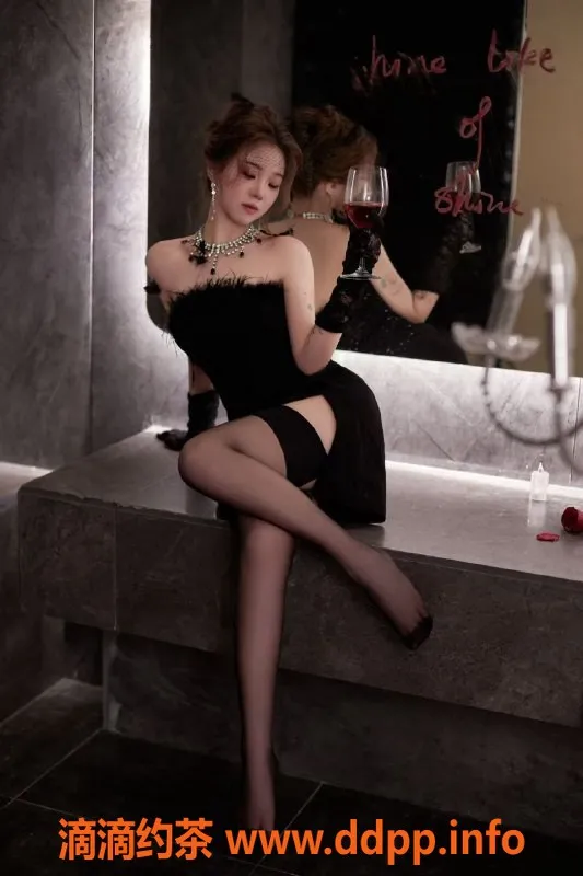 成都楼凤-武侯区嫩妹婧婧，身材纤细，服务优秀