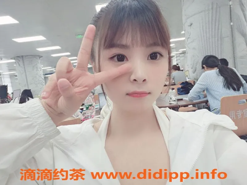 北京楼凤-朝阳九龙山小师妹，1500起步，COS制服服务