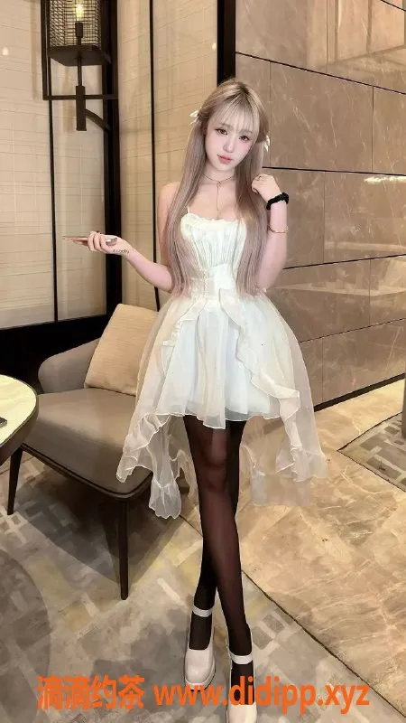 常州楼凤-武进万达嫩妹欣欣，167cm C罩杯，800起