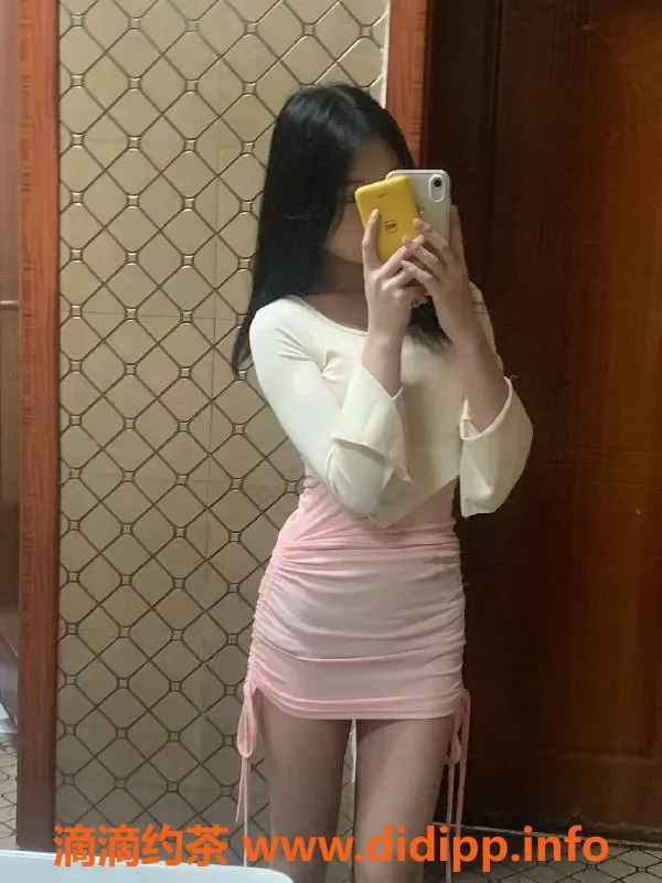 成都楼凤资源信息,成都敏欣，19岁嫩妹，身高160，超高颜值