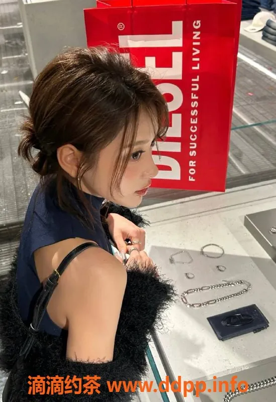 杭州上门服务-韩国美眉23岁165cm，超赞服务等你来体验！