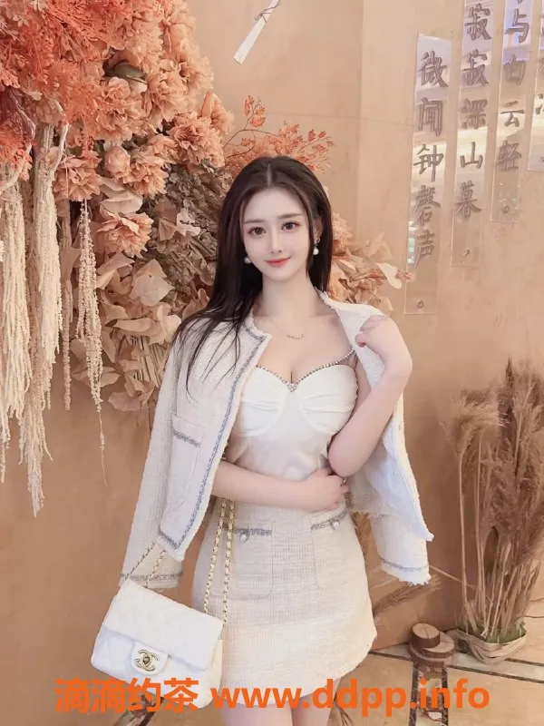 无锡楼凤-惠山区云裳，高颜值丝袜制服陪浴，极致享受