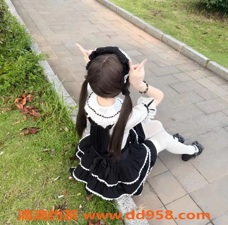 无锡上门服务-高颜值小萝莉上门陪浴服务 仅需1100p