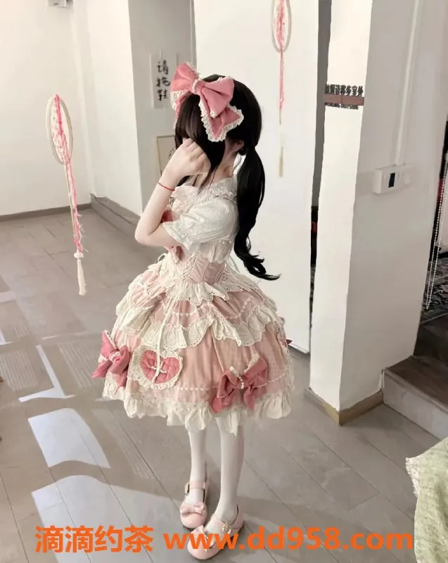 无锡上门服务-高颜值小萝莉上门陪浴服务 仅需1100p