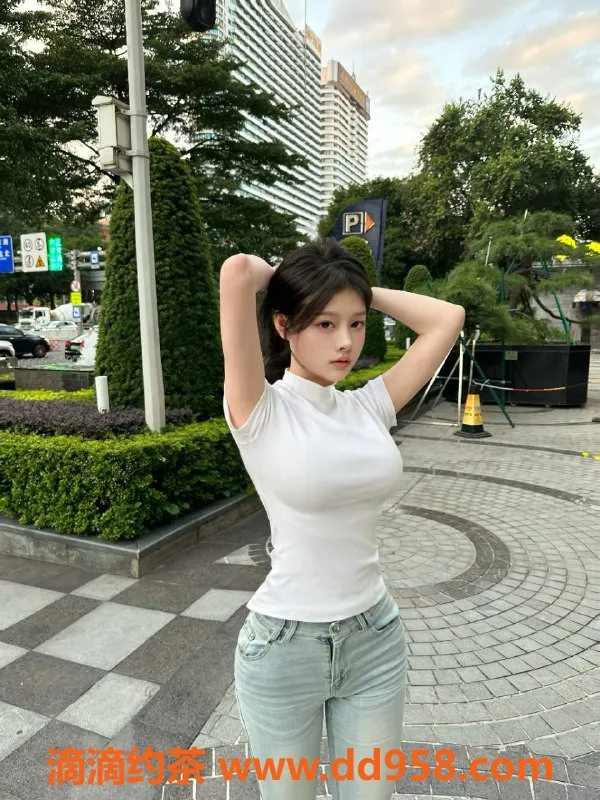 深圳楼凤-福田鑫鑫，20岁165cm，44kg，2200元服务