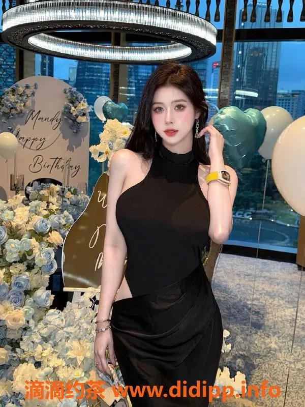 深圳楼凤-福田心怡，1600P大波蜜桃臀长腿服务