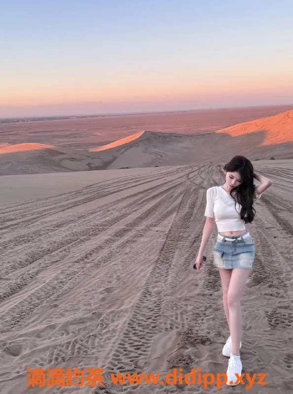 乌鲁木齐楼凤-昆明白小纯，20岁168cm，C罩杯特惠佳丽