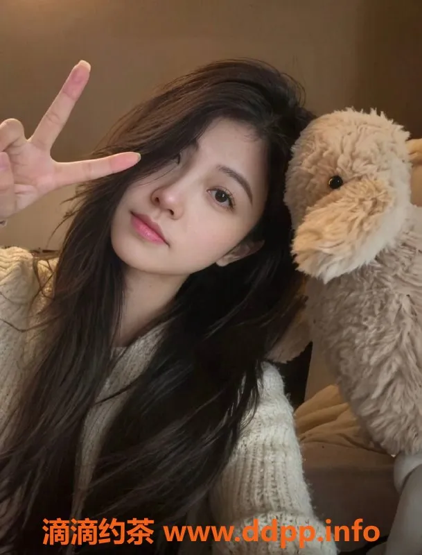 深圳楼凤-罗湖琪琪，制服诱惑，700P深喉服务体验