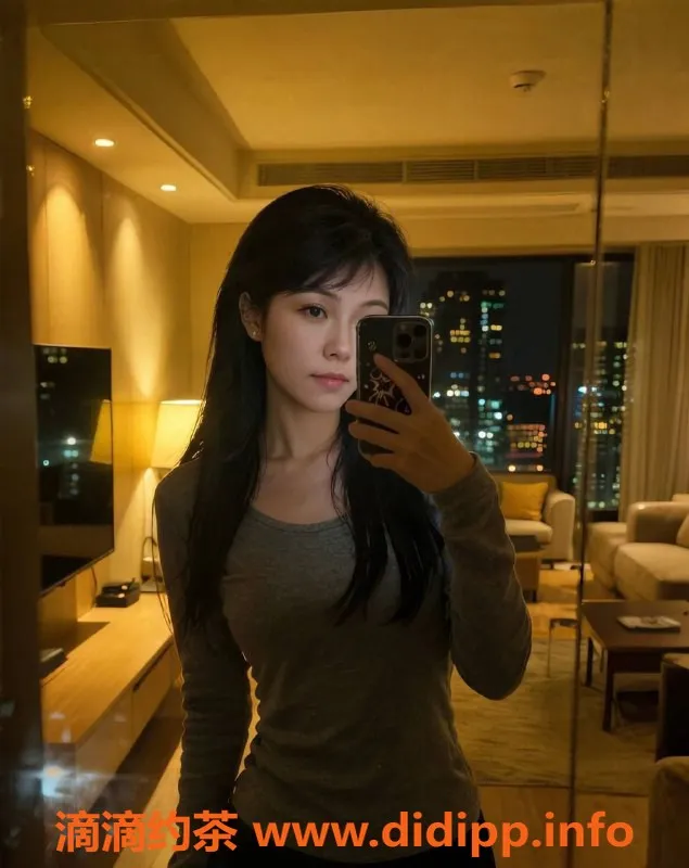 深圳楼凤-罗湖琪琪，制服诱惑，700P深喉服务体验