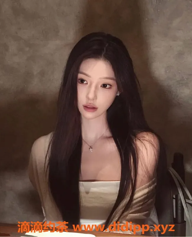 乌鲁木齐楼凤-乌鲁木齐176D艺术气质甜心，清纯无整