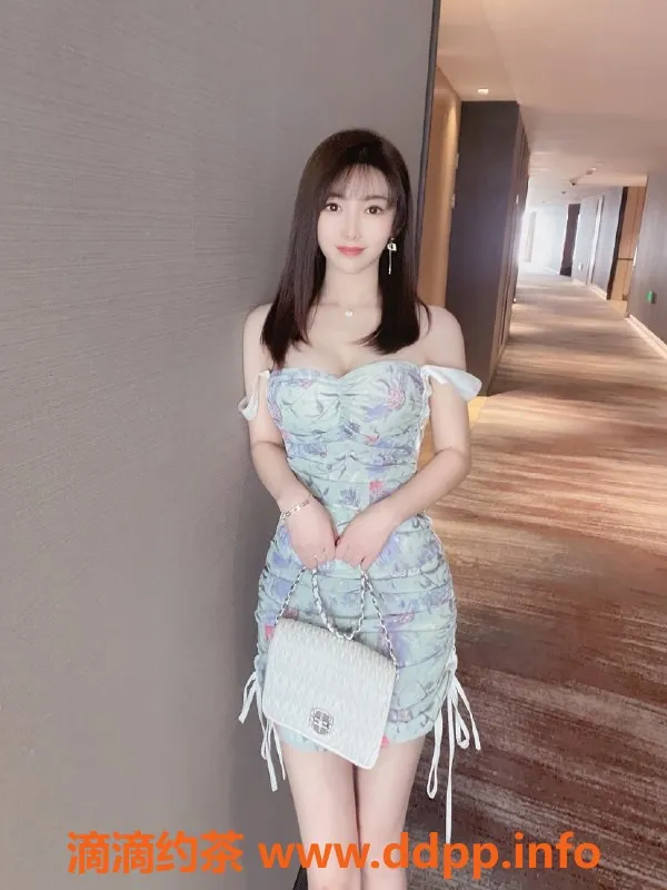 无锡楼凤-惠山区酒儿，166cm高颜值丝袜制服陪浴服务