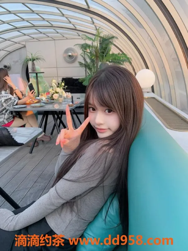 无锡楼凤-滨湖区高颜值妮妮，164cm仅48kg，性感陪浴服务