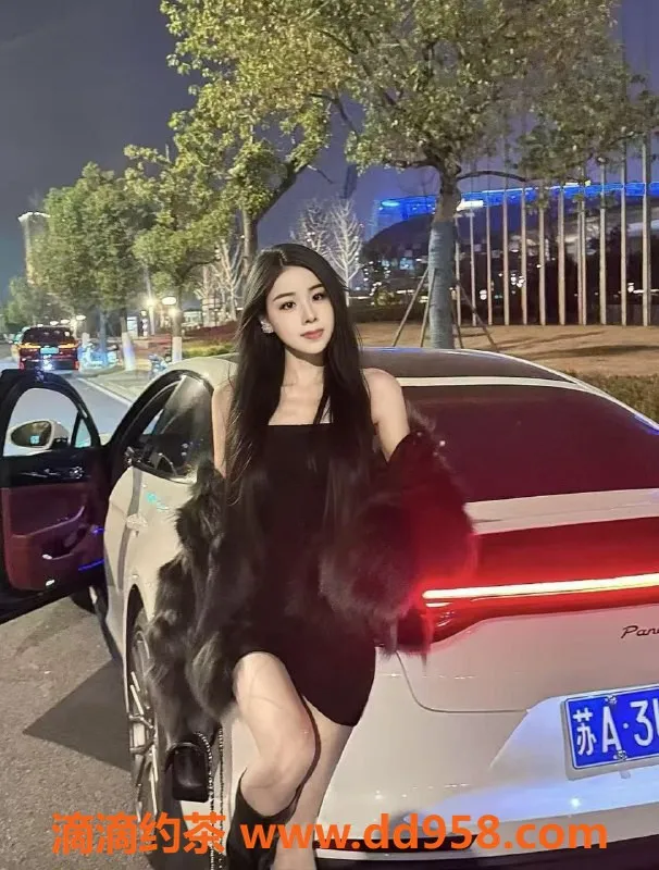 常州楼凤-武进大C，165cm嫩妹，陪浴、口交服务畅享