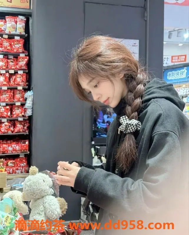 常州楼凤资源信息,武进苹果嫩妹#165cm C杯 价格600起