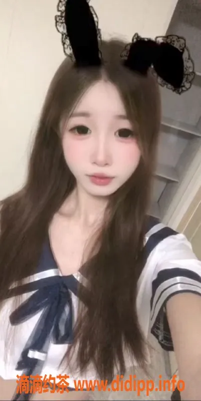 广州楼凤-天河冰冰，900元嫩妹，鸳鸯浴服务