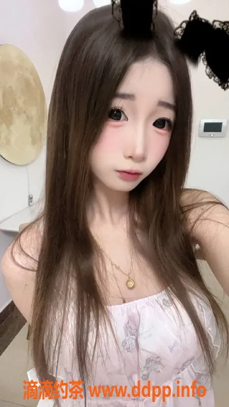 广州楼凤-天河冰冰，900元嫩妹，鸳鸯浴服务