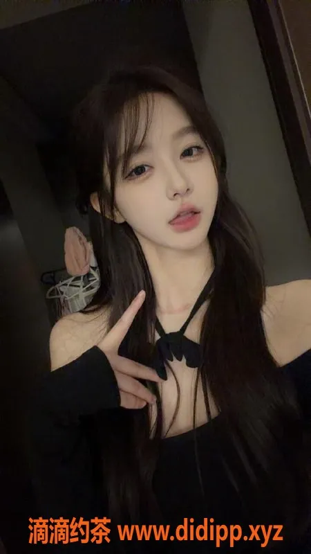 广州楼凤-海珠区20岁学妹徽因，165cm，600元四十分钟
